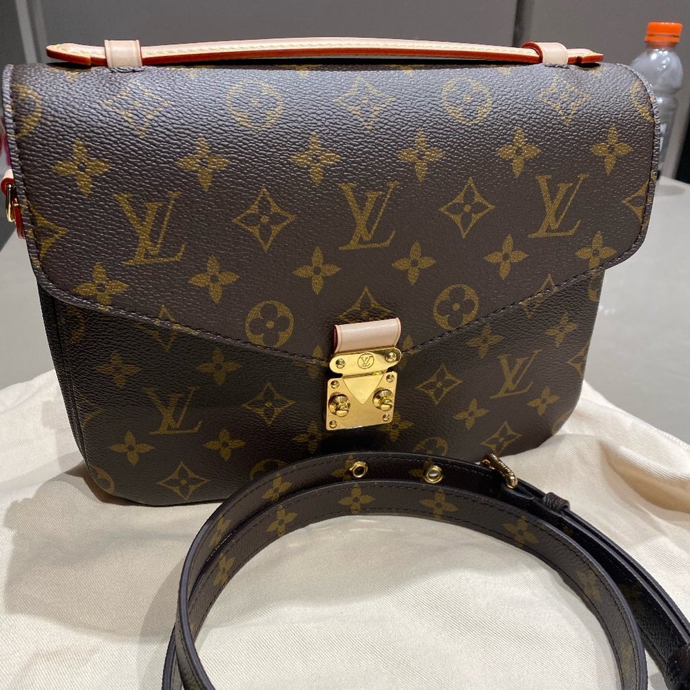 COPY - Louis Vuitton Pochette Metis